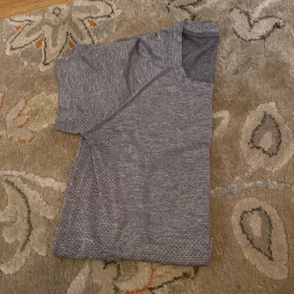 Lululemon swiftly tech